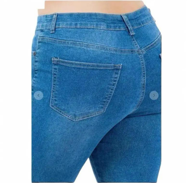 Stretchy Knee Length Bermuda Shorts (Sizes 14-24)