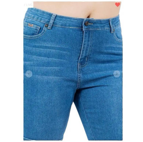 Stretchy Knee Length Bermuda Shorts (Sizes 14-24)